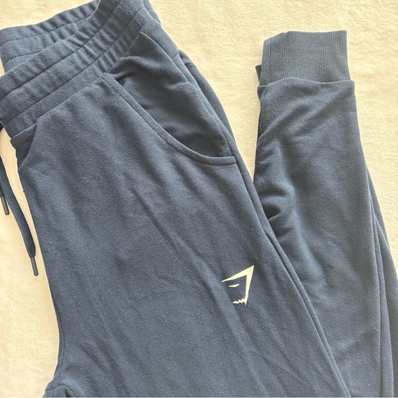Gymshark Navy Blue XS Women’s Joggers Tapered Training Pants - Picture 2 of 4